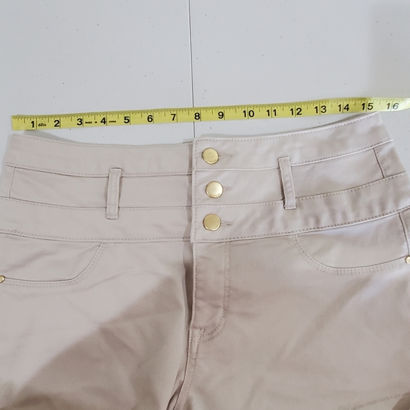 Refuge High Waisted Shorts sz 10 - Picture 6 of 6